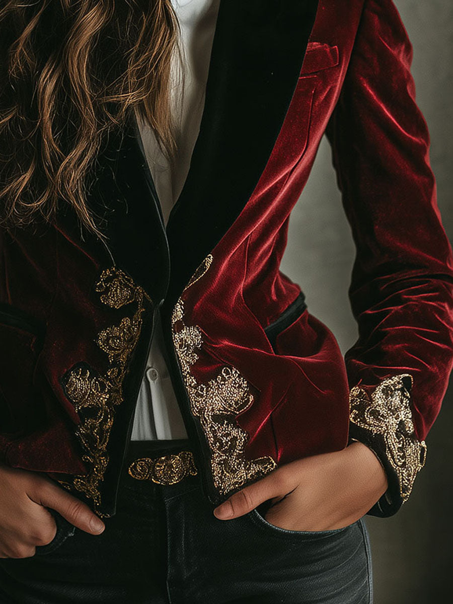 Blazer de Luxe en Velours Noir à Col Doré et Broderies Élégantes
