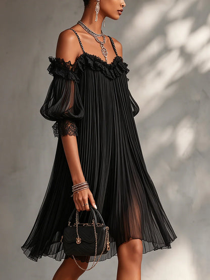 VITTORIA | Mini Robe Noire en Mousseline à Épaules Dénudées Avec Finitions en Dentelle