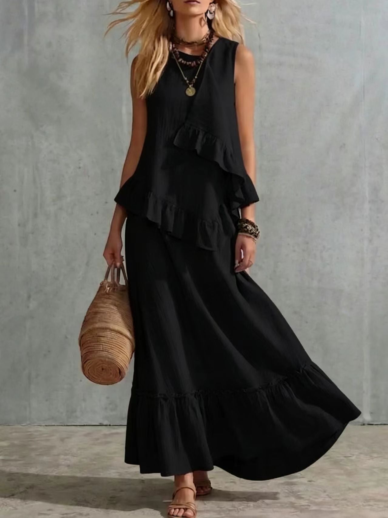 Irina | Robe longue asymétrique sans manches unie
