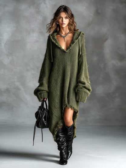 Robe midi en maille douillette à capuche