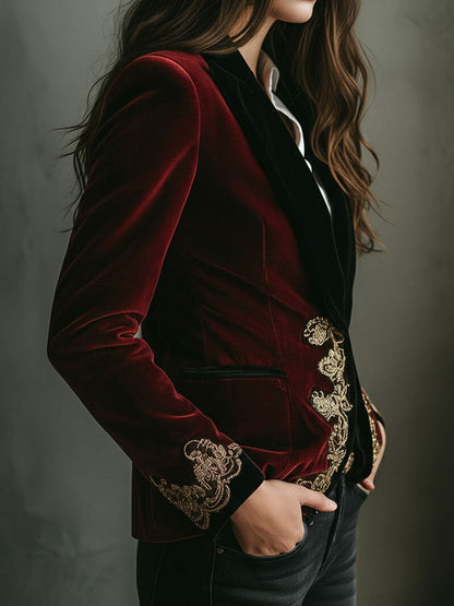 Blazer de Luxe en Velours Noir à Col Doré et Broderies Élégantes
