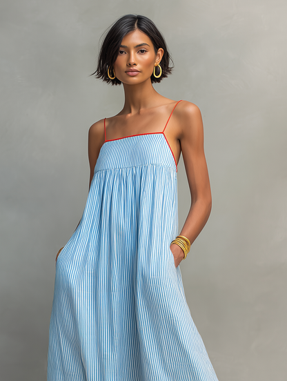 Felicia | Robe longue minimaliste à rayures pour femme avec finitions rouges et fines bretelles