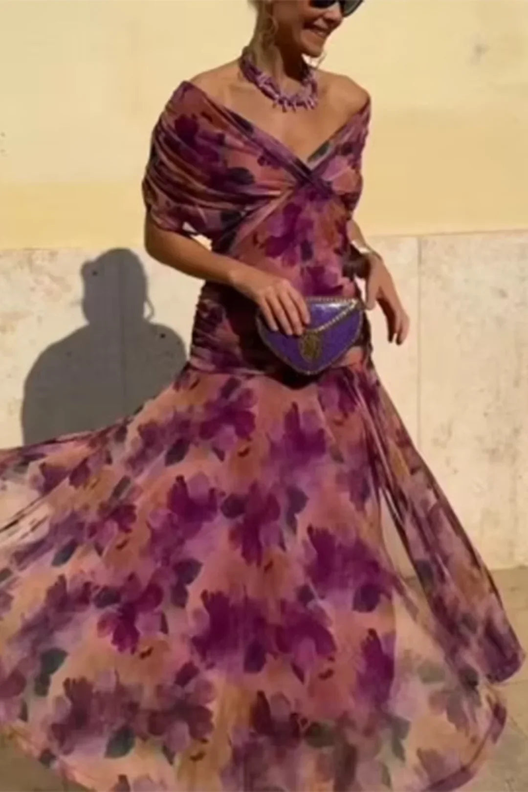 LOUISE | Robe longue élégante avec décolleté en V