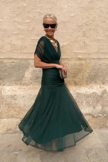 LOUISE | Robe longue élégante avec décolleté en V