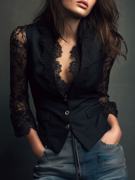 Élégant blazer noir avec manches en dentelle
