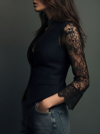 Élégant blazer noir avec manches en dentelle