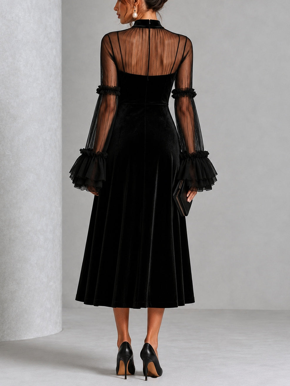 Stefania | Robe midi plissée en velours noir et tulle transparent