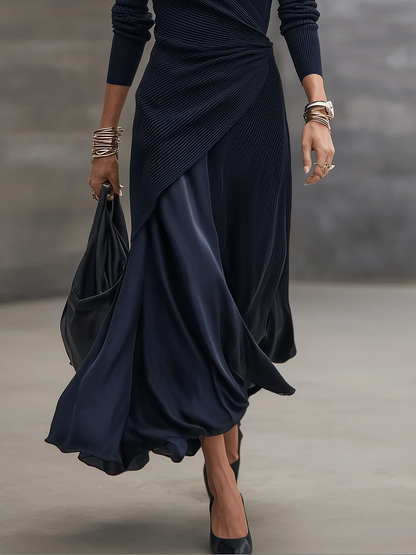 Loren | Robe maxi asymétrique bleu marine en satin