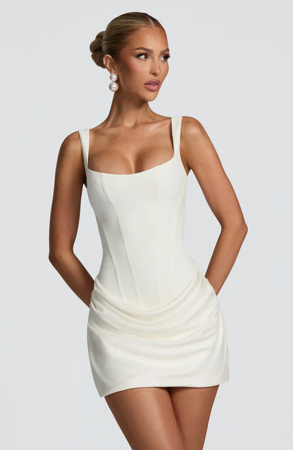 VALERIA | Vestido mini con silueta definida