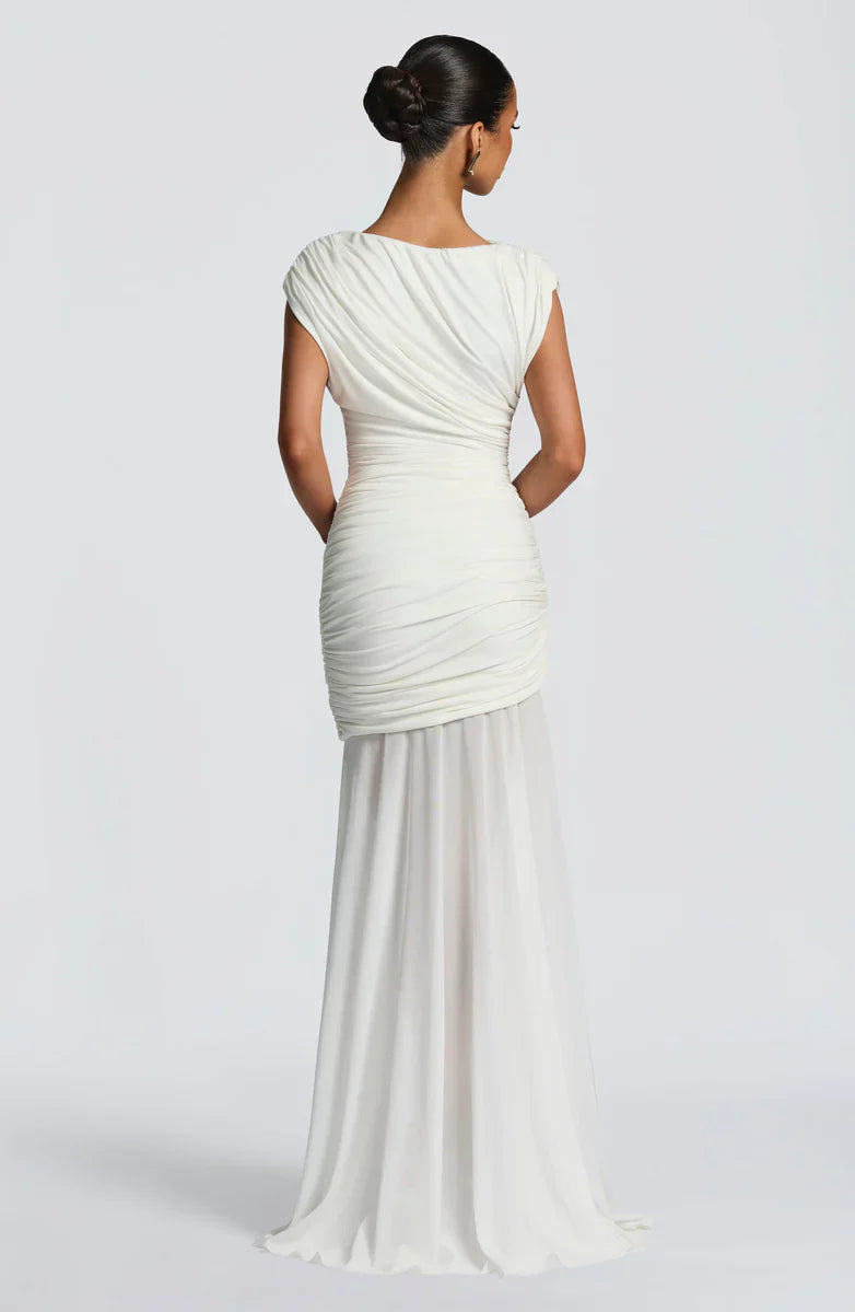 SOFÍA | Vestido largo de corte elegante