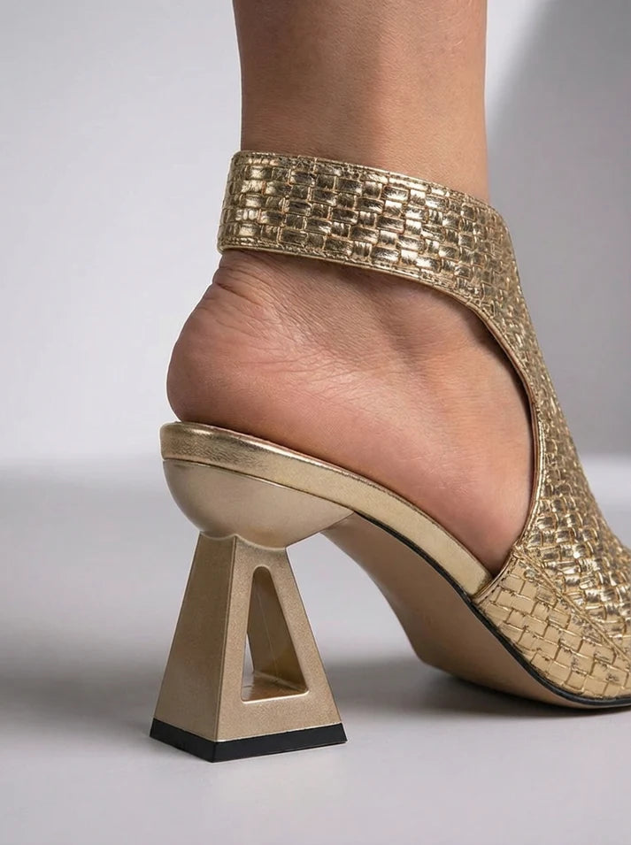 VITORIA | Sandales Élégantes à Talons Tressés Édition Limitée