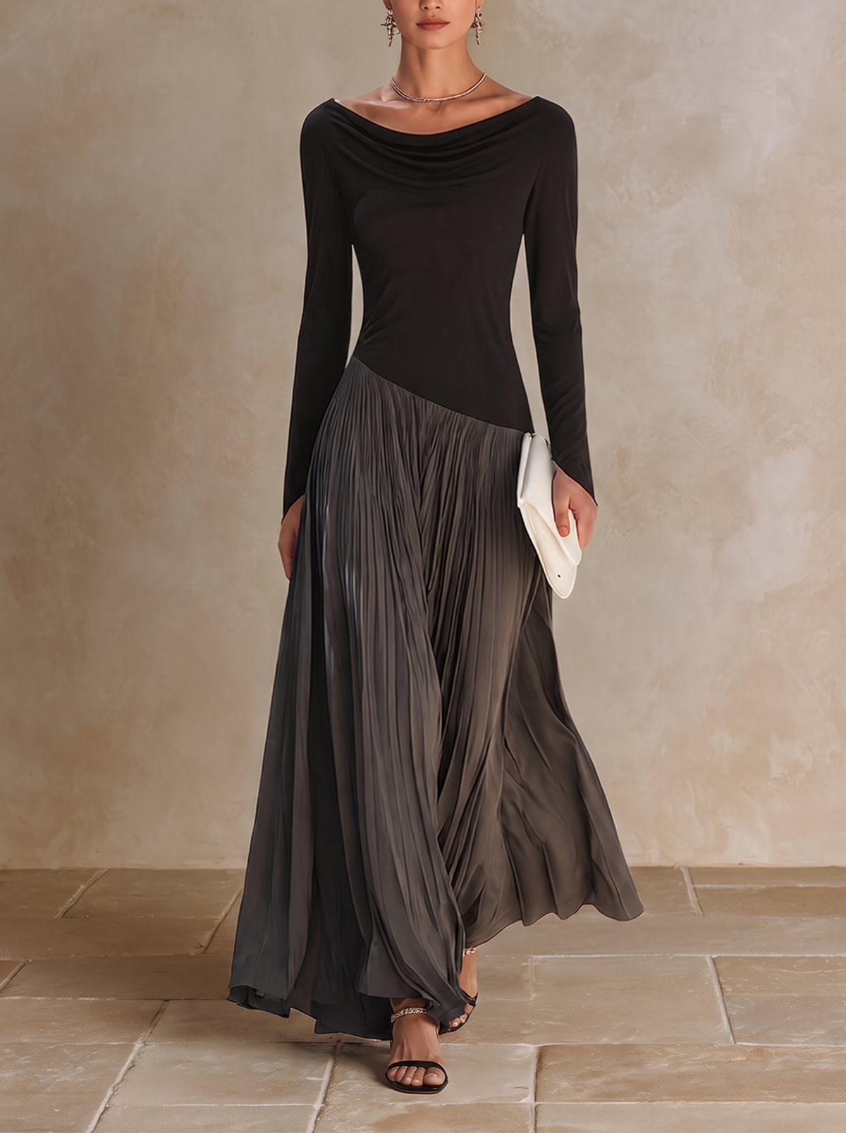 Marina | Robe maxi plissée bicolore noire et grise à col drapé